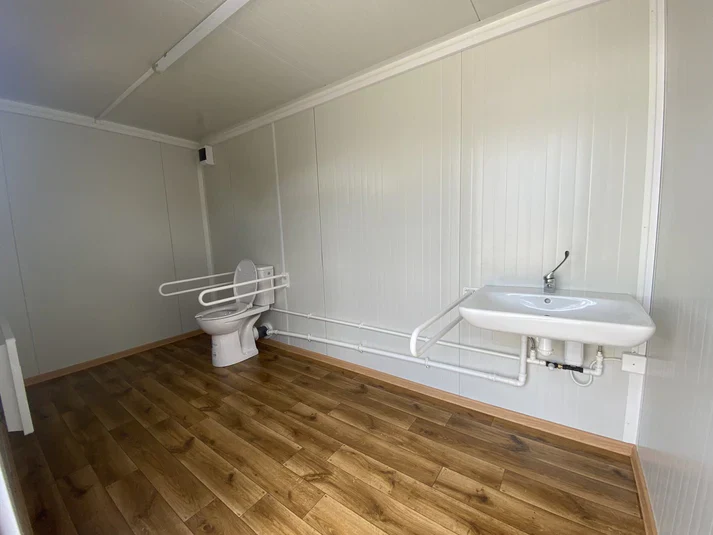 conteneur de toilettes 4x2