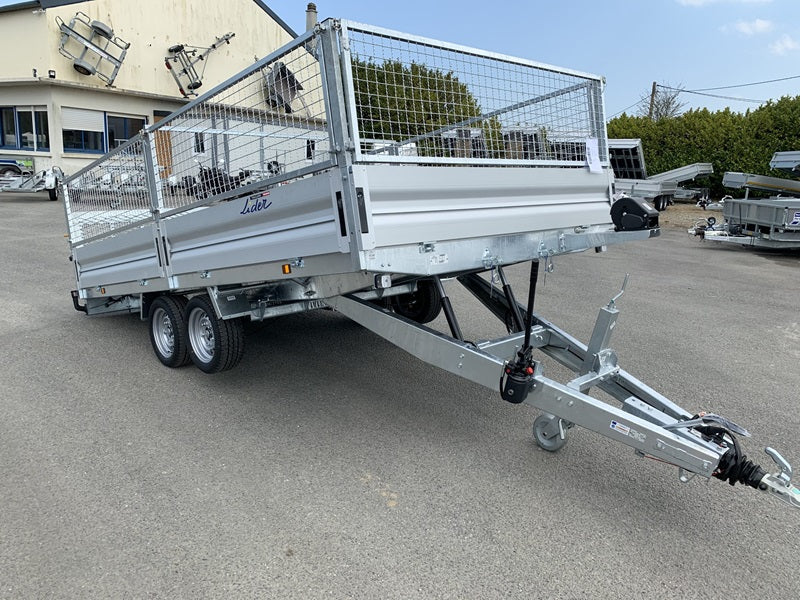 remorque plateau lider à roues – ptac : 3 500 kg – 2 essieux freinés – 506 x 215 cm remorque plateau lider à roues – ptac : 3 500 kg – 2 essieux freinés – 506 x 215 cm
